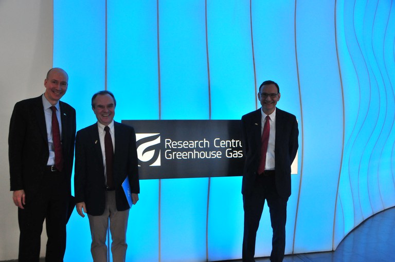 Fabio Ribeiro, Purdue’s R. Norris and Eleanor Shreve Professor of Chemical Engineering and Director of the Center for Innovative and Strategic Transformation of Alkane Resources (CISTAR), had an opportunity to visit with the presidents of Universidade Estadual de Campinas (UNICAMP), University of São Paulo (USP), and Instituto Tecnológico de Aeronáutica (ITA). The visit highlighted Purdue’s ongoing collaboration with these universities.